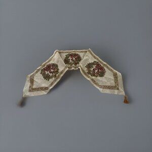 Christmas Wreath Tapestry Table Runner Cheri Blum Gold Tassels USA Made 72" x 13